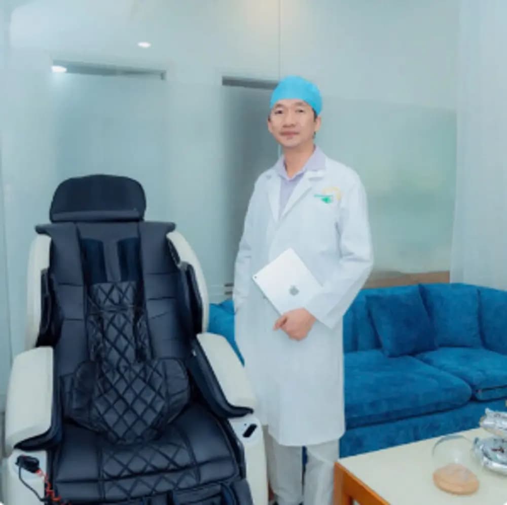 Bác sĩ Nguyễn Thiện Minh có chuyên môn cao tại Nha Khoa Sunleaf