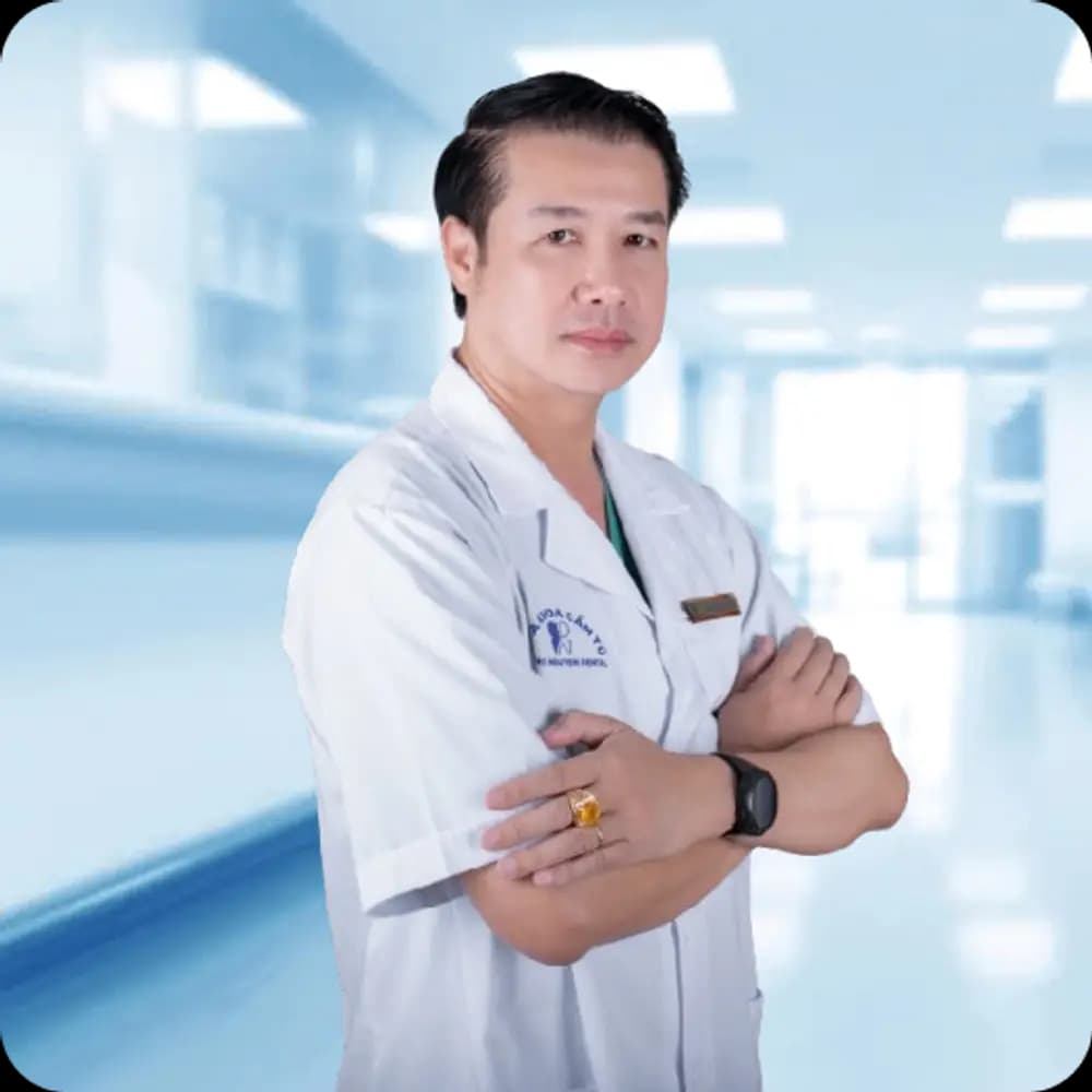 Bác sĩ Đặng Việt Hùng có chuyên môn cao tại Nha khoa Cẩm Tú