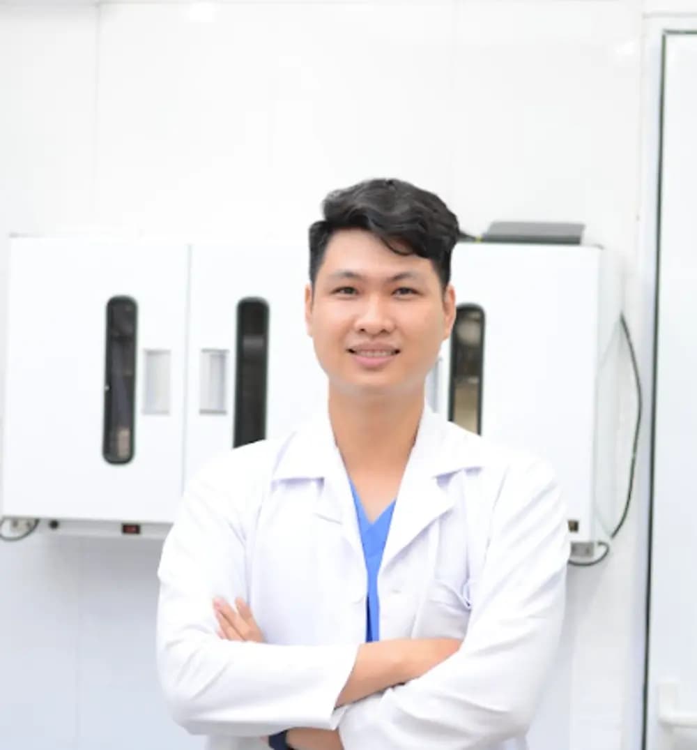 Bác sĩ Vũ Nhật Long có chuyên môn cao tại Nha Khoa Trang Dung