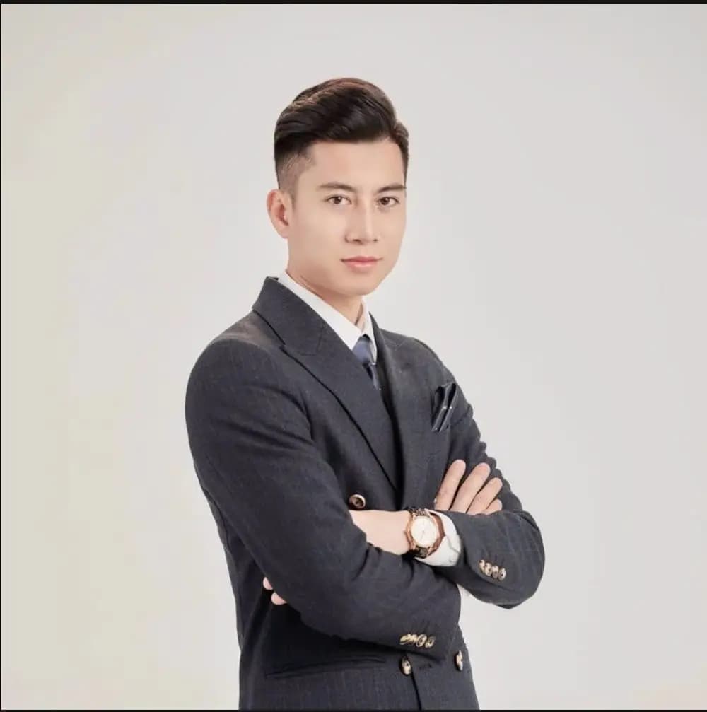 Bác sĩ Nguyễn Tuấn Quỳnh có chuyên môn cao tại Nha khoa Lucci