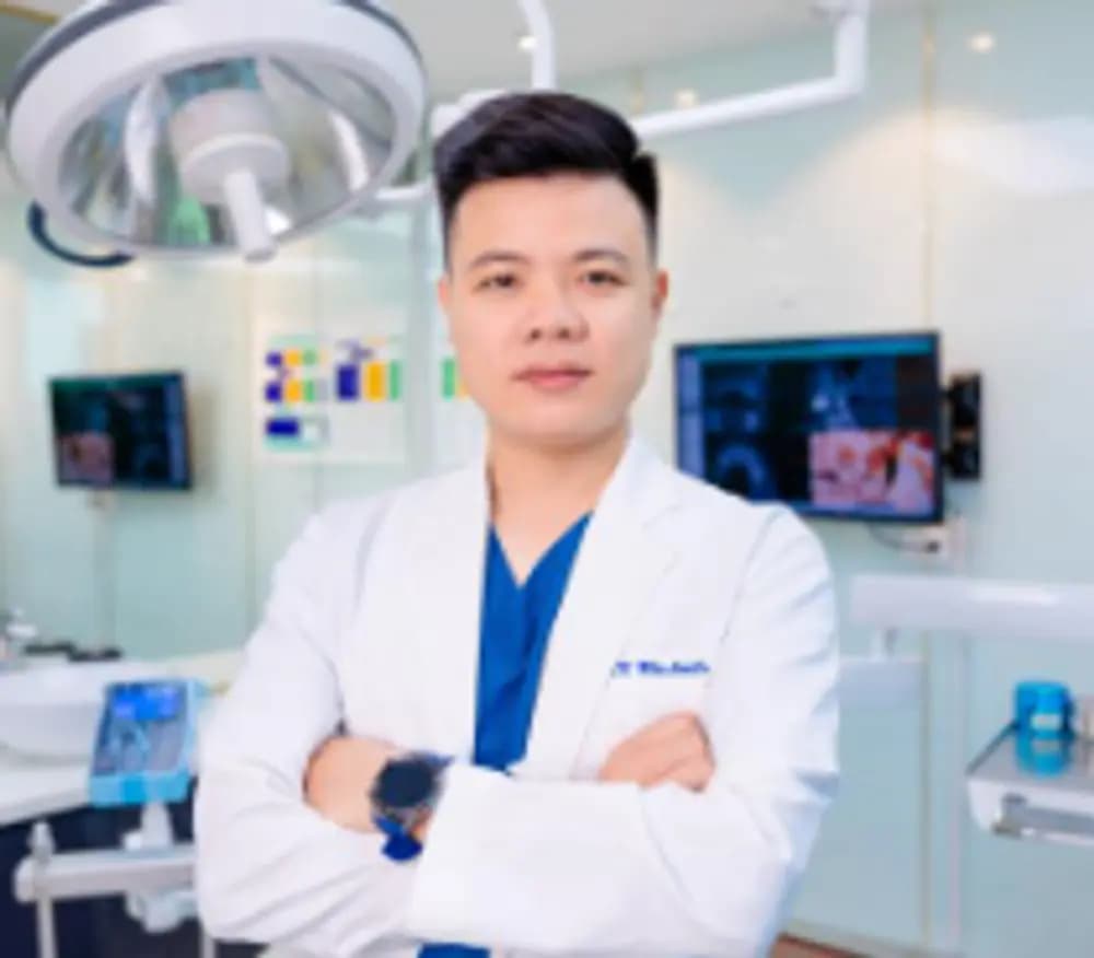 Bác sĩ Đinh Đình Đức có chuyên môn cao tại Nha khoa Win Smile
