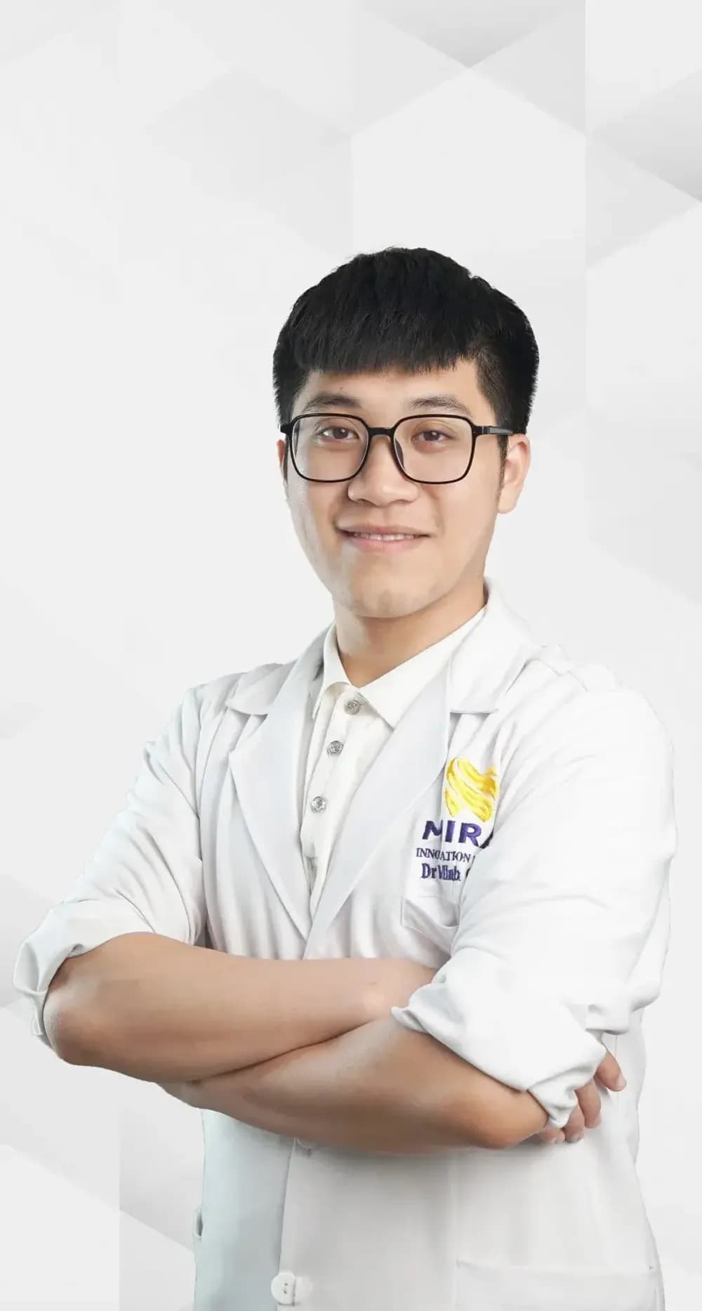 Bác sĩ Nguyễn Minh Quang có chuyên môn cao tại Nha Khoa Tương Lai Mirai