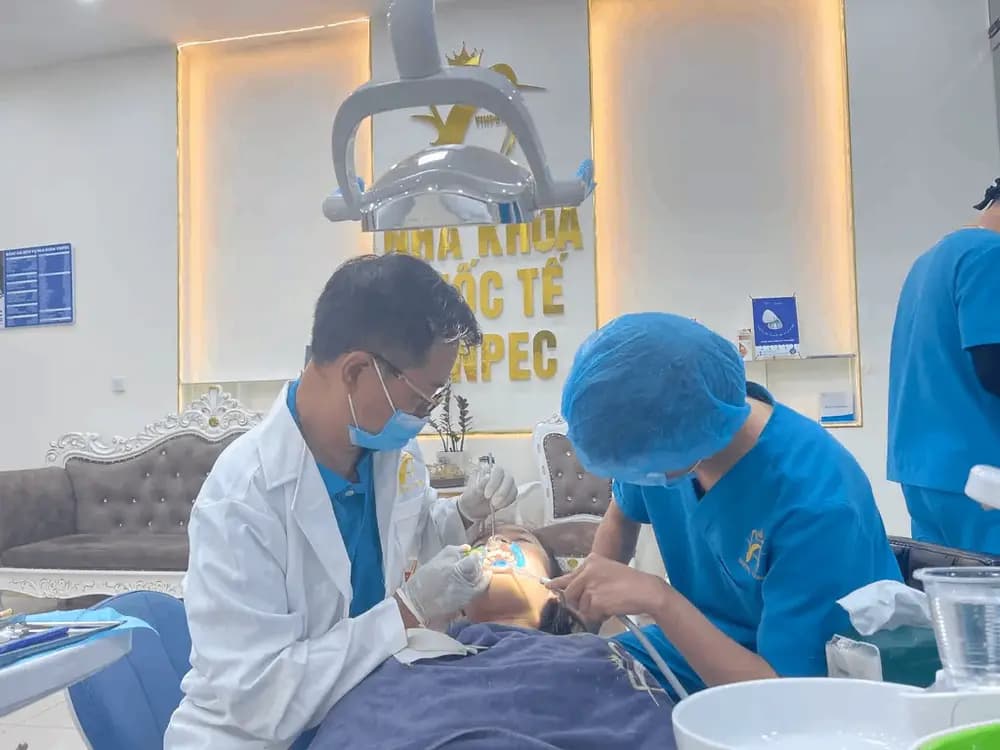 Bác sĩ Bs. Phạm Mai Anh có chuyên môn cao tại Nha khoa RHM Vinpec