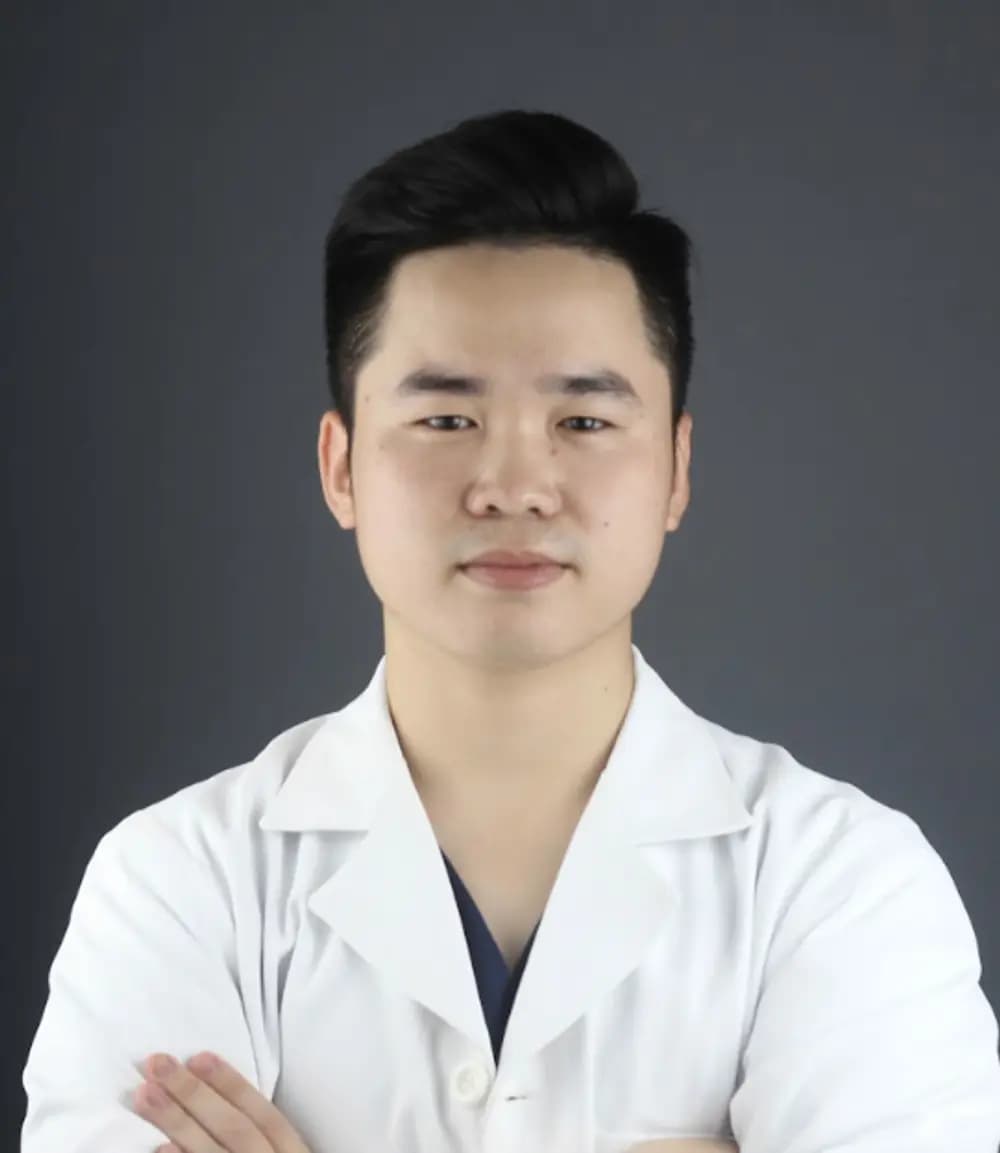 Bác sĩ Bác sĩ CKI Nguyễn Hữu Linh có chuyên môn cao tại Nha khoa Phố Cổ