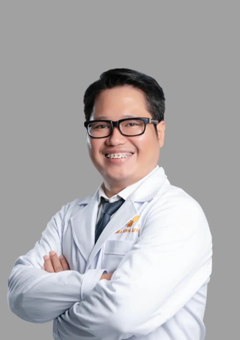 Bác sĩ Hoàng Văn Đạt có chuyên môn cao tại Nha Khoa Apec 