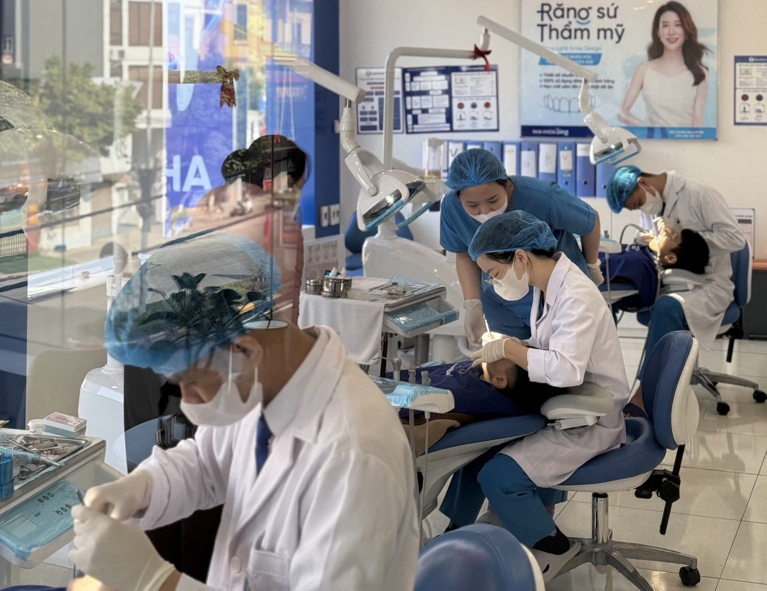 Các nha khoa thành phố Phúc Yên đáp ứng nhu cầu chăm sóc răng miệng ngày càng cao của người dân địa phương