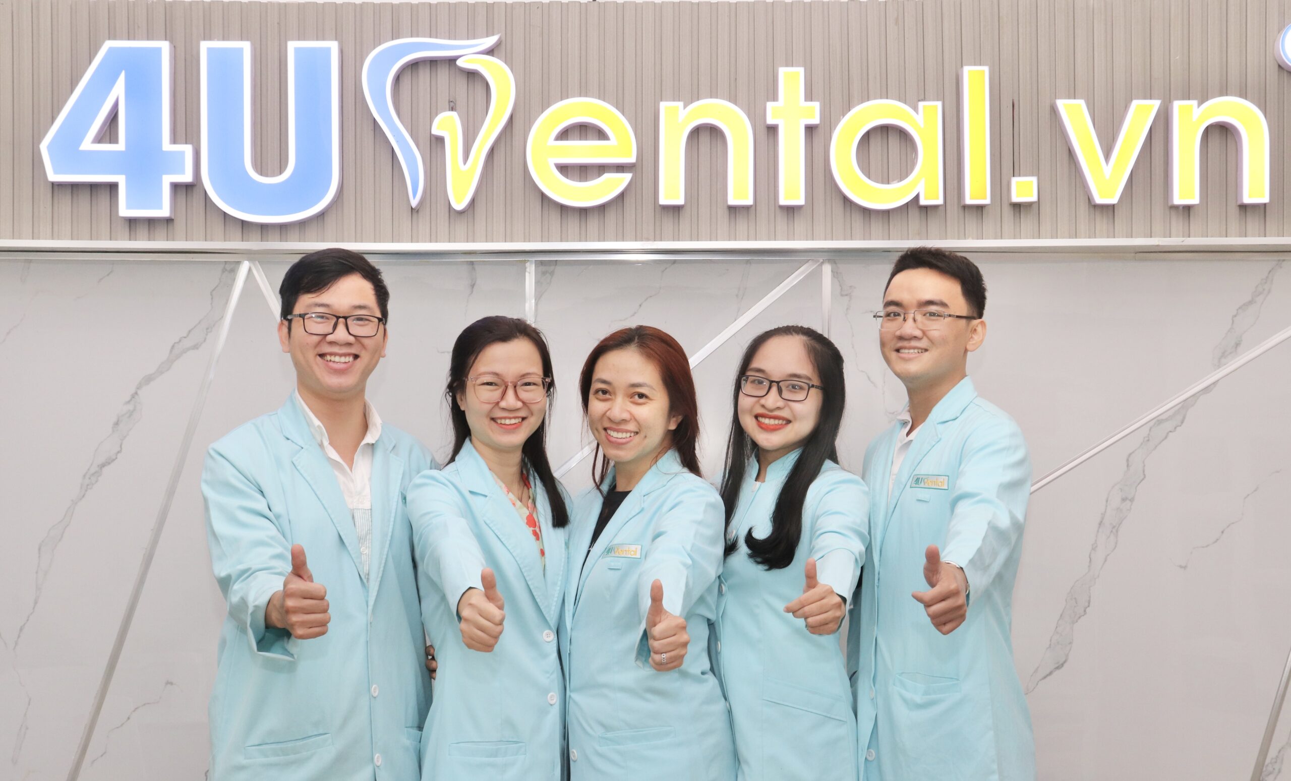 Nha khoa Tâm Đức sở hữu bác sĩ, phụ tá có trình độ chuyên môn cao