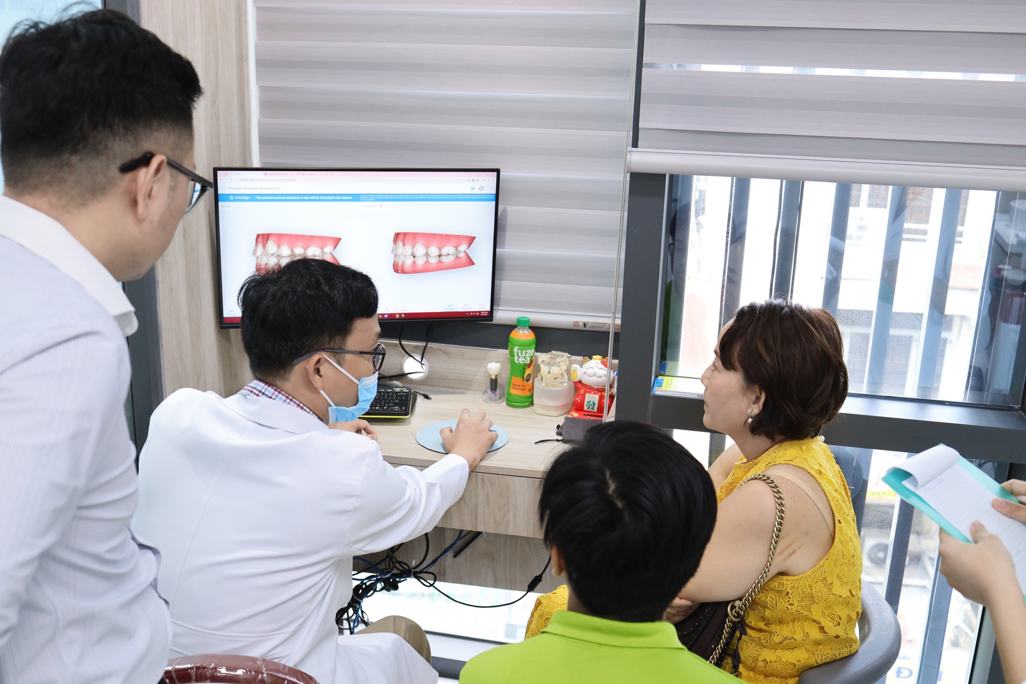 Nha khoa Quốc An nổi bật với đội ngũ bác sĩ dày dặn kinh nghiệm và hệ thống công nghệ tiên tiến