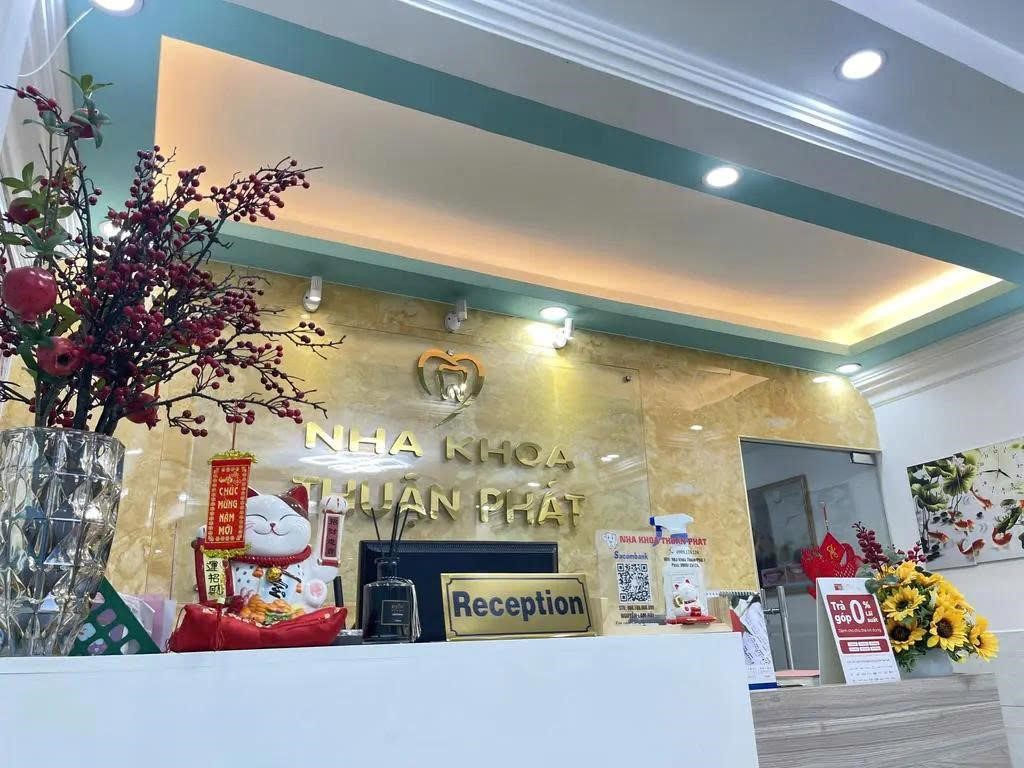 Khách hàng được miễn phí thăm khám và tư vấn trực tiếp tại nha khoa 