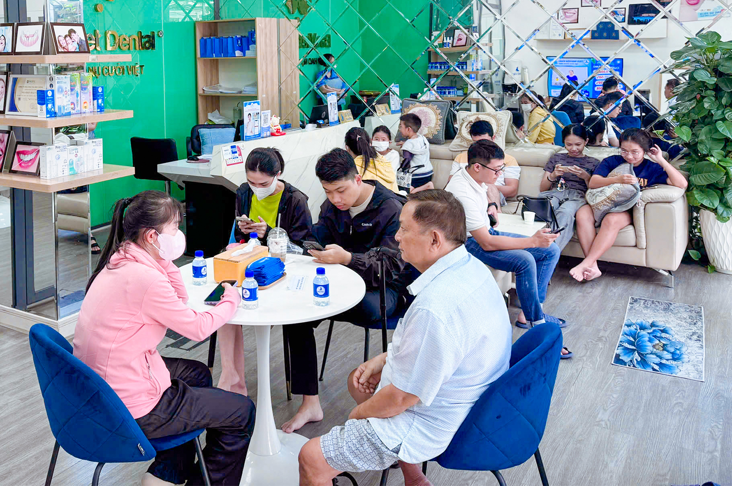 Phòng khám nha khoa Bình Tân đáp ứng tối đa nhu cầu chăm sóc và điều trị răng miệng của người dân địa phương