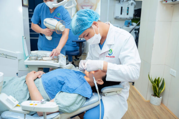 Nha khoa Hai Bà Trưng là khu vực tập trung nhiều cơ sở chăm sóc răng miệng uy tín hàng đầu tại Hà Nội