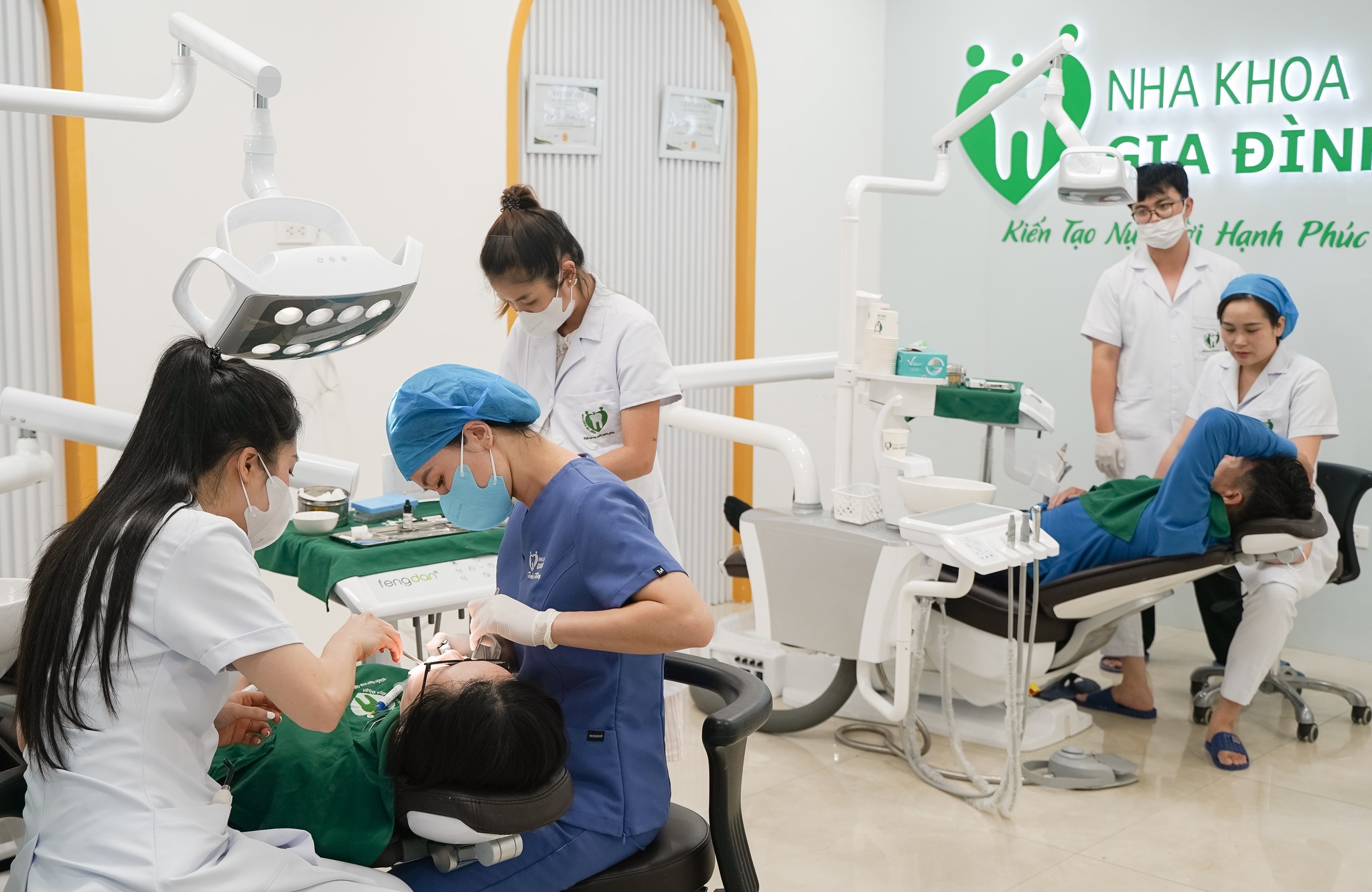 Nha khoa Gia Đình được xây dựng với triết lý đặt chất lượng điều trị và sự tận tâm lên hàng đầu