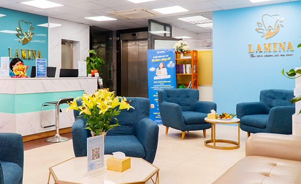 Lamina được nhiều người biết đến như một trong những địa chỉ chuyên sâu về chỉnh nha
