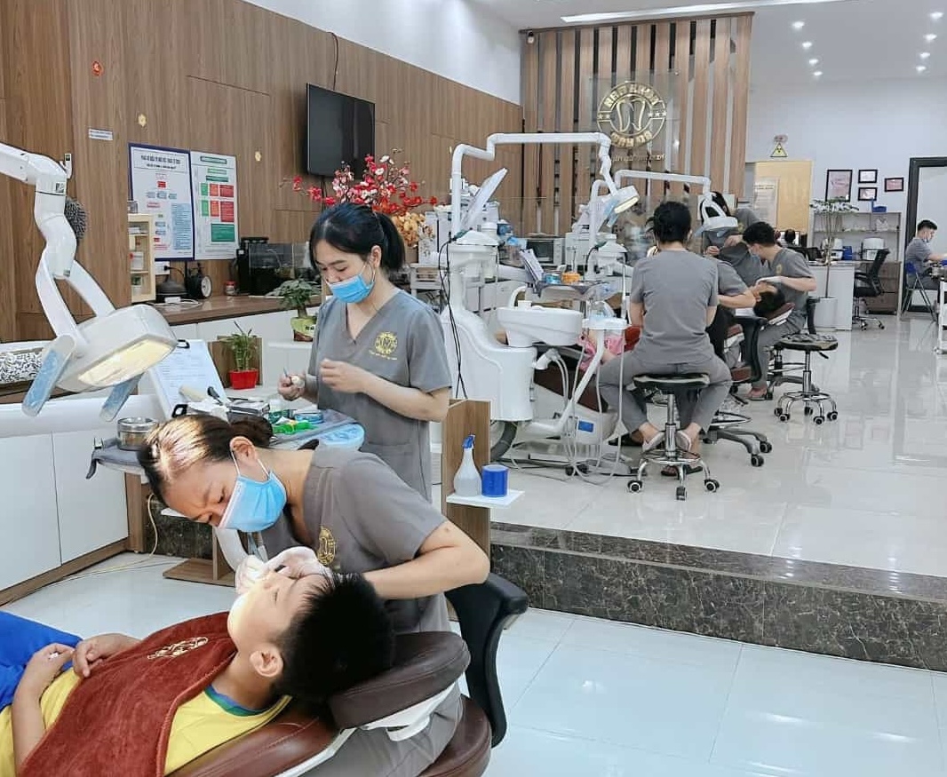 Nha khoa Tây Đô không ngừng nâng cao chuyên môn và đầu tư công nghệ