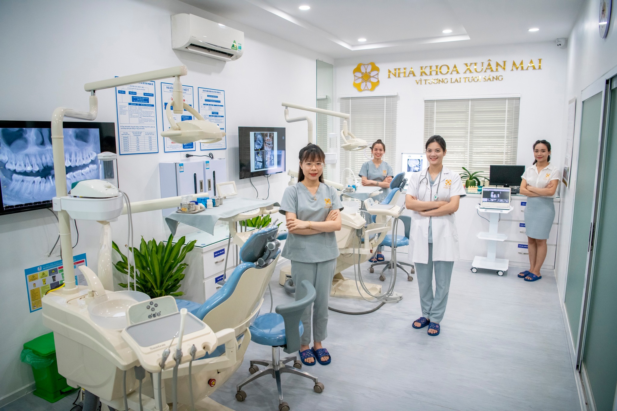 Đội ngũ bác sĩ giỏi chuyên môn, luôn đồng hành cùng khách hàng