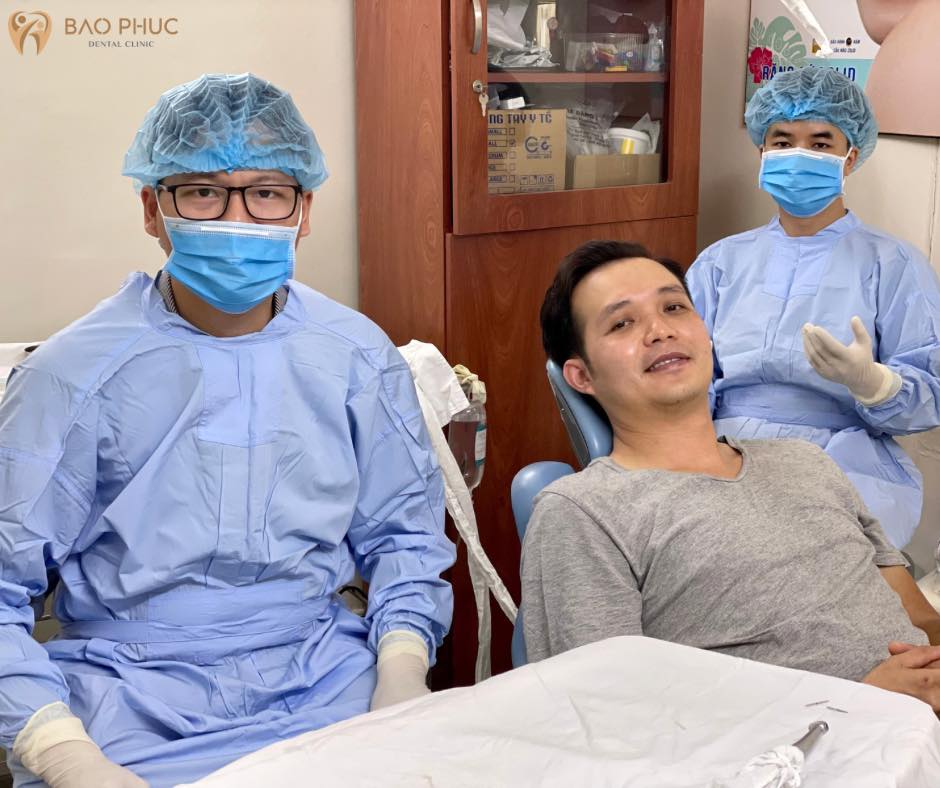 Bác sĩ tại nha khoa Bảo Phúc là chuyên gia tốt nghiệp từ Đại Học Y Dược TP.HCM dày dặn kinh nghiệm thực tế