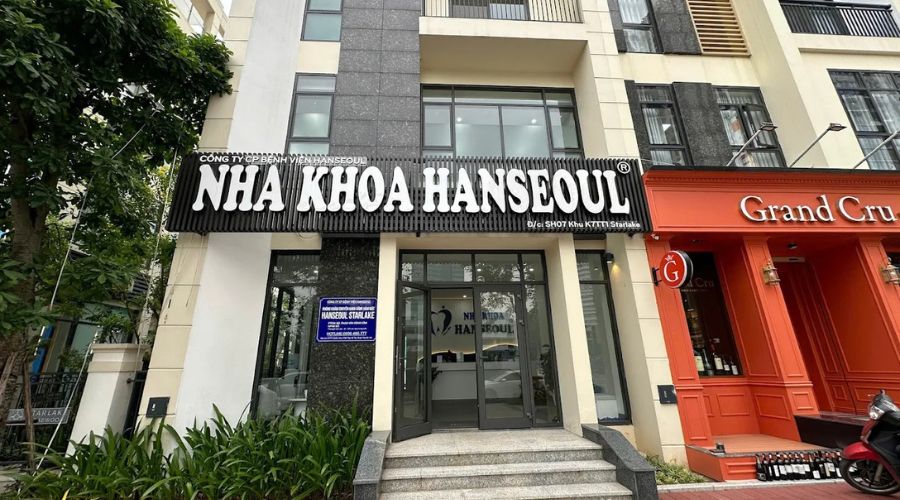 Nha khoa Hanseoul Starlake – cơ sở thứ 6 của hệ thống Hanseoul Dental, tọa lạc tại trung tâm khu đô thị hiện đại bậc nhất Starlake Tây Hồ Tây