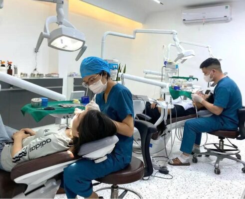 Các nha khoa thành phố Vĩnh Yên nổi bật với các cơ sở uy tín, áp dụng công nghệ tiên tiến và đội ngũ chuyên gia giàu kinh nghiệm