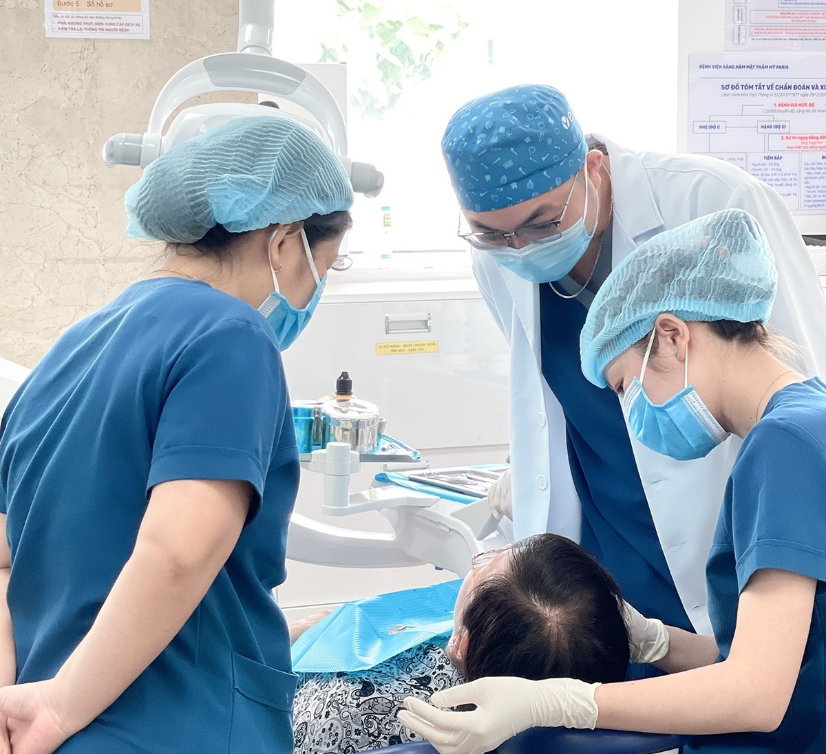 Các phòng khám Đà Nẵng đầu tư đồng bộ vào đội ngũ chuyên gia, trang thiết bị cùng quy trình điều trị chuẩn y khoa