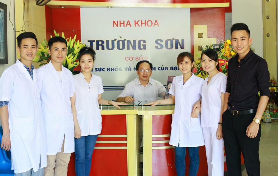 Nha khoa Trường Sơn luôn ứng dụng công nghệ tiên tiến trong khám và điều trị