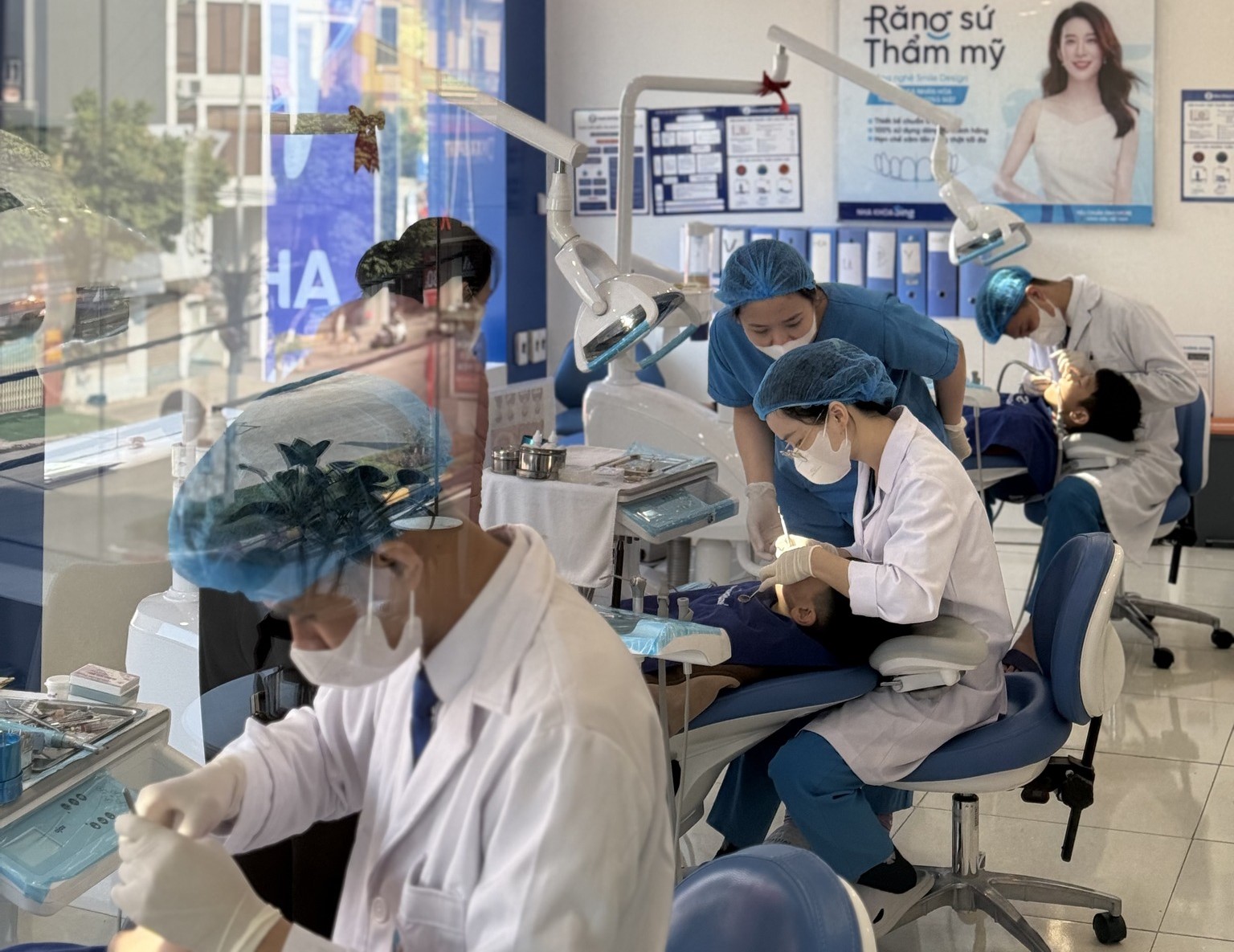 Các nha khoa thành phố Phúc Yên đáp ứng nhu cầu chăm sóc răng miệng ngày càng cao của người dân địa phương