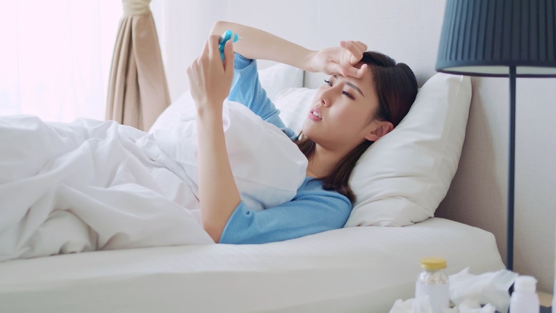 Sốt nhẹ sau khi niềng răng do cơ thể phản ứng với lực chỉnh nha